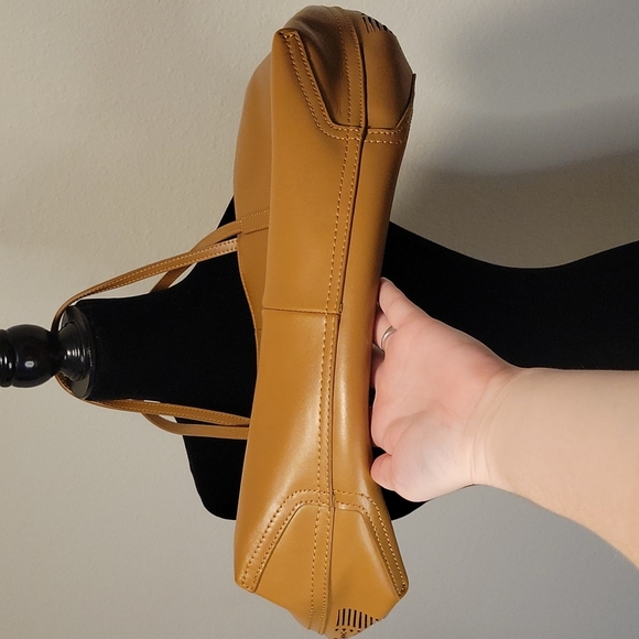 Vince Camuto Lila Travel Tote - Picture 6 of 11